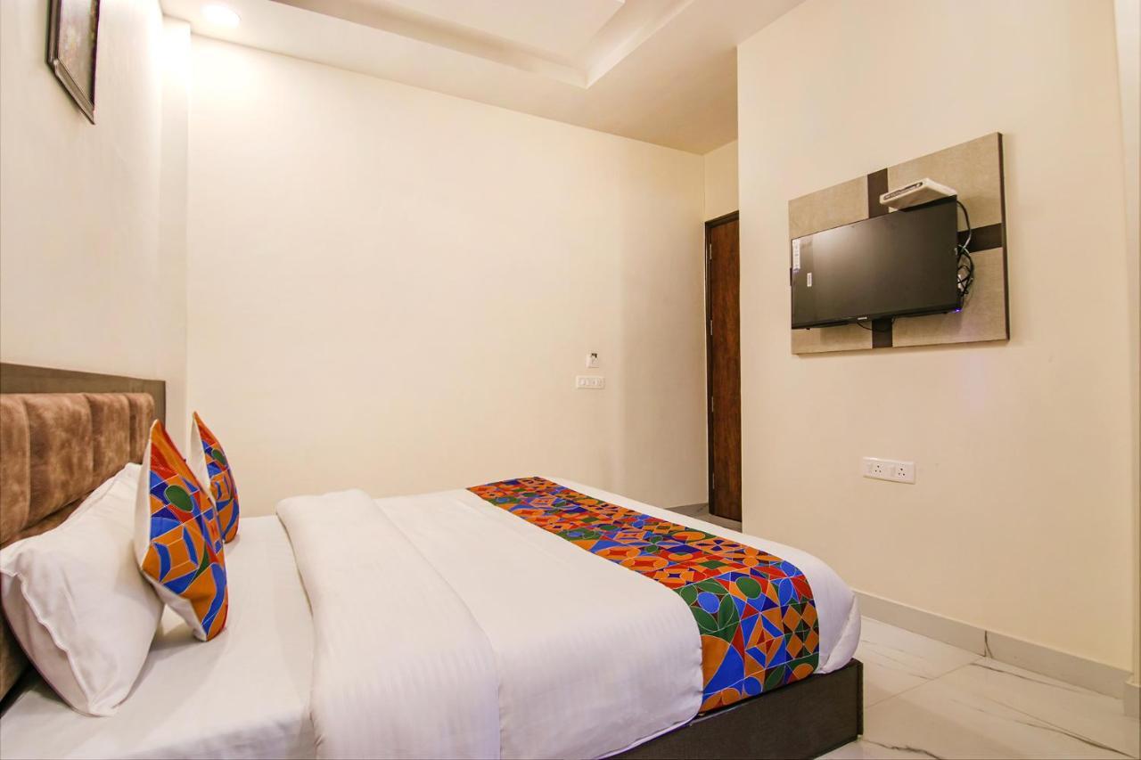 Fabhotel Aryan Grand Amritsar Exterior photo