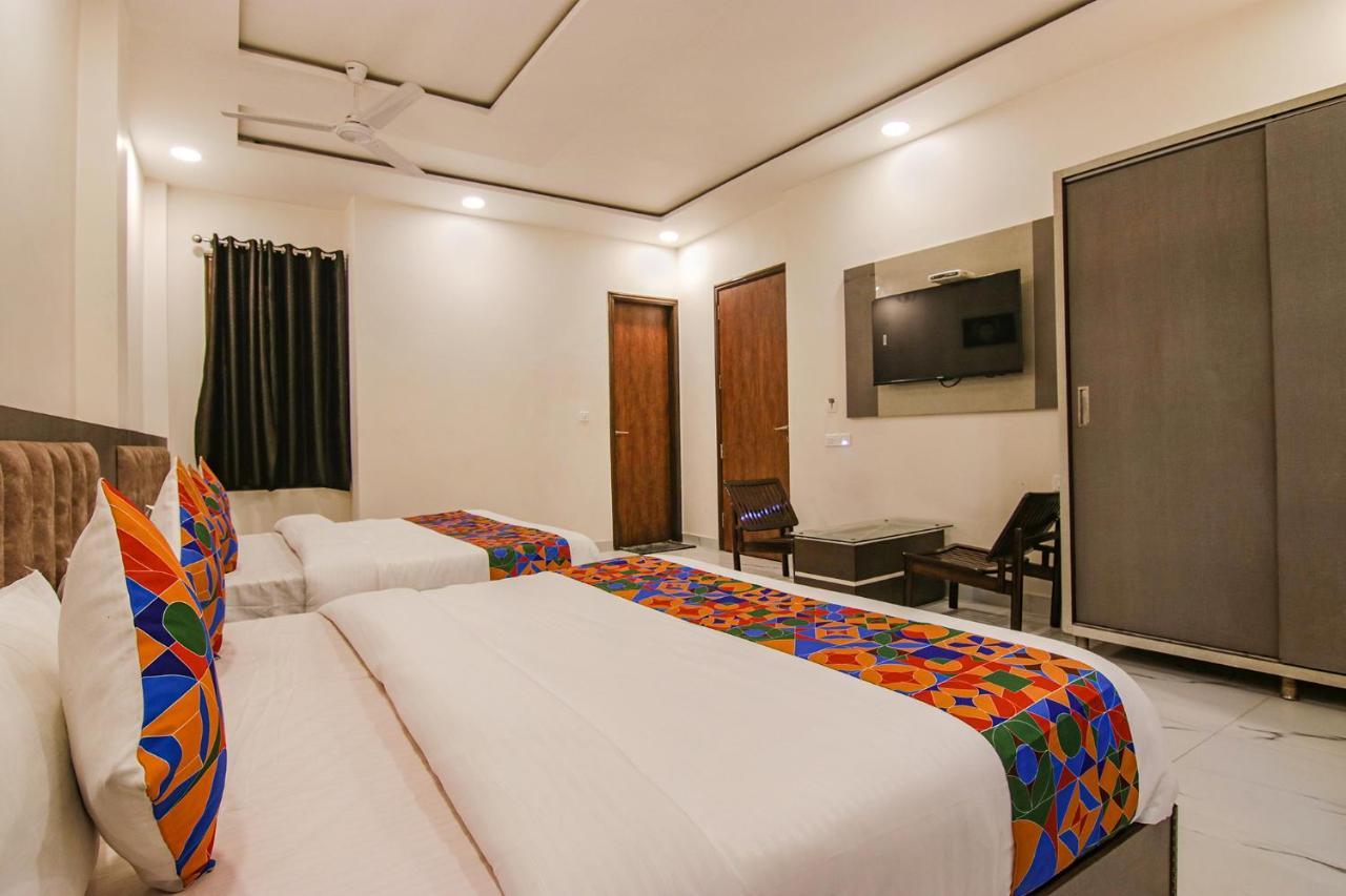 Fabhotel Aryan Grand Amritsar Exterior photo